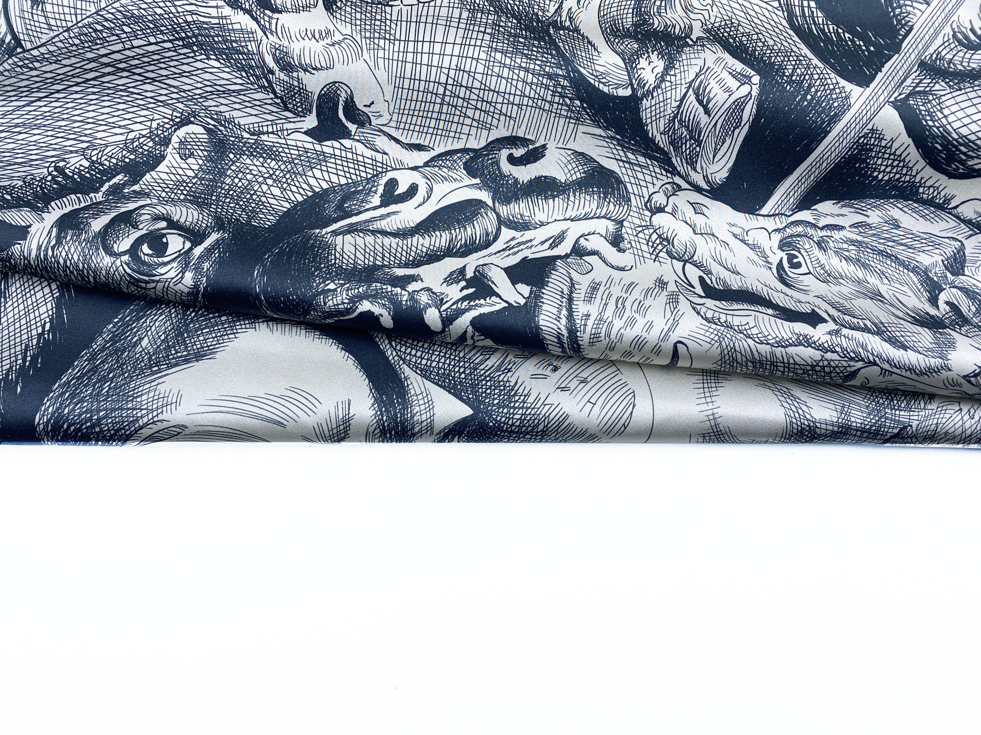 Ткань Шёлк серого цвета в стиле Dries Van Noten  46811 4